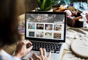 woman leisure handmade using laptop